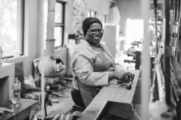 Maria Dludlu at her loom